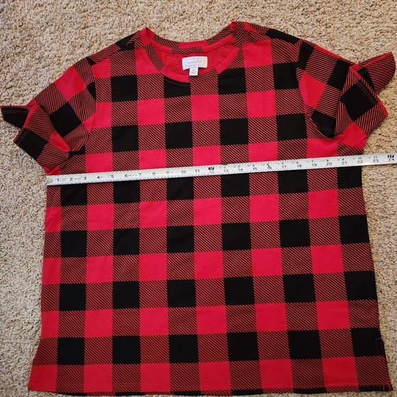 NWOT Mud Pie Womens Oversized Boxy Tee Size M Color black & red Buffalo plaid - Picture 3 of 9